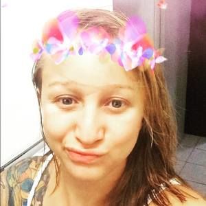 Meet your Posher, Claudia